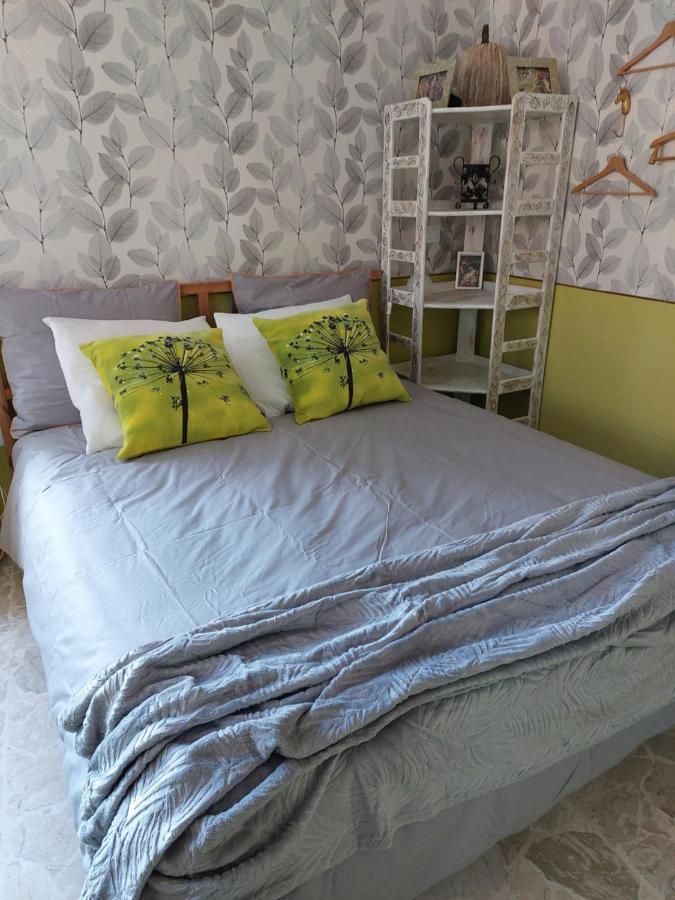 Bed And Breakfast La Pecora Rosa Sant'Omero Extérieur photo