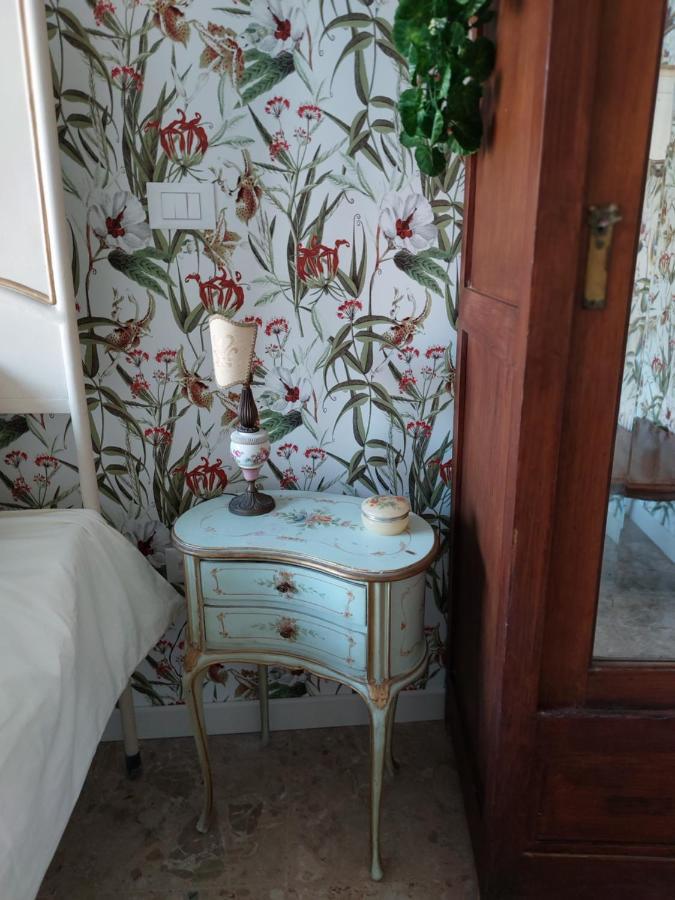 Bed And Breakfast La Pecora Rosa Sant'Omero Extérieur photo